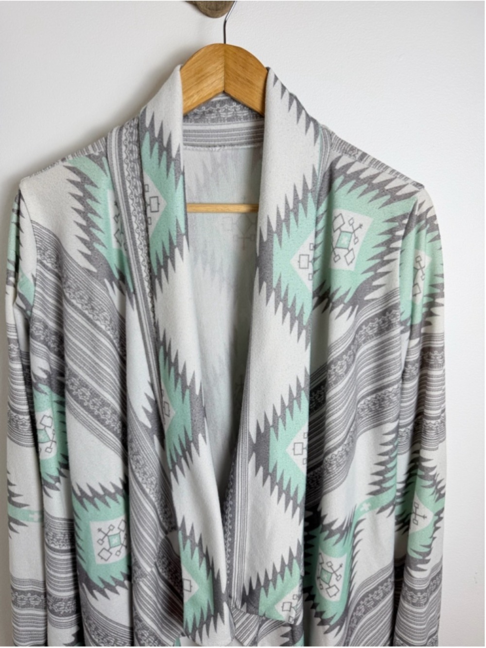 Southwestern Aztec Mint Gray Draped Open Front Cardigan - Picture 2 of 7